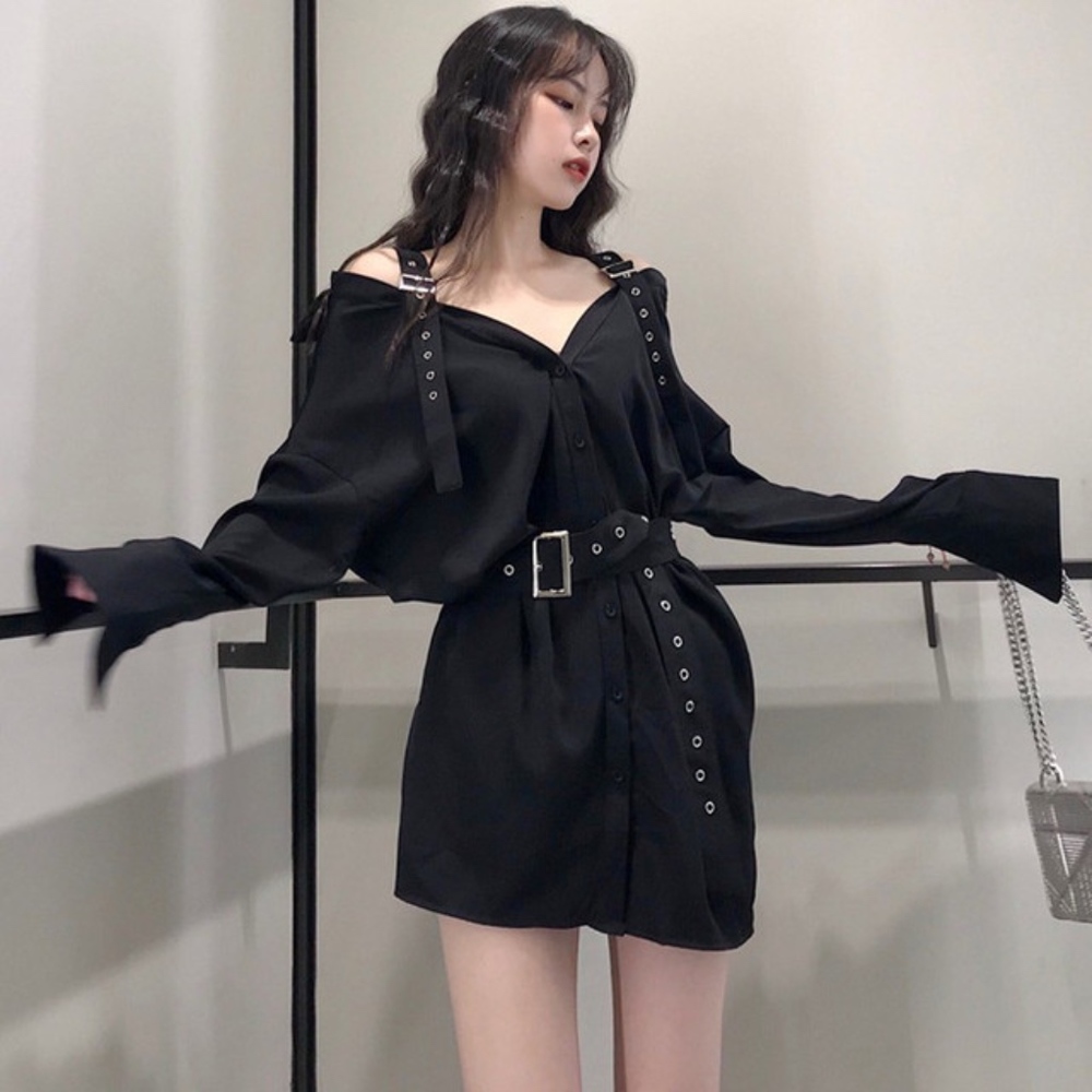 *NEW* black off the shoulder dress